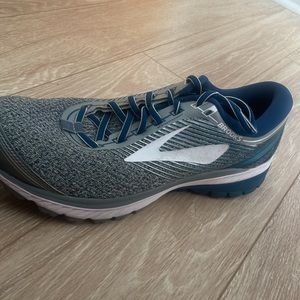 Brooks Ghost 10